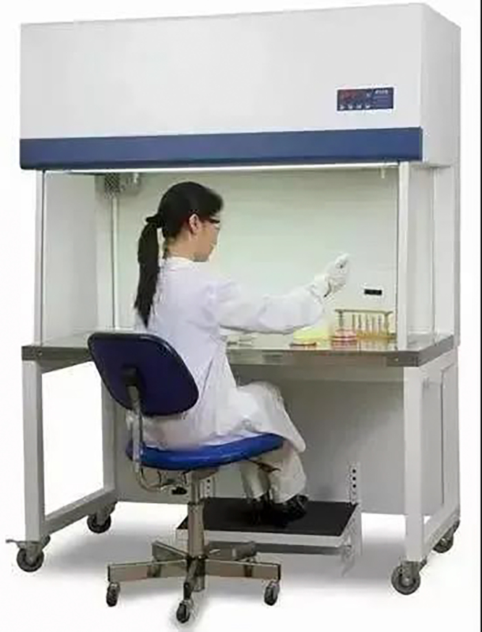 超凈工作臺(tái)與生物安全柜的四大區(qū)別點(diǎn)